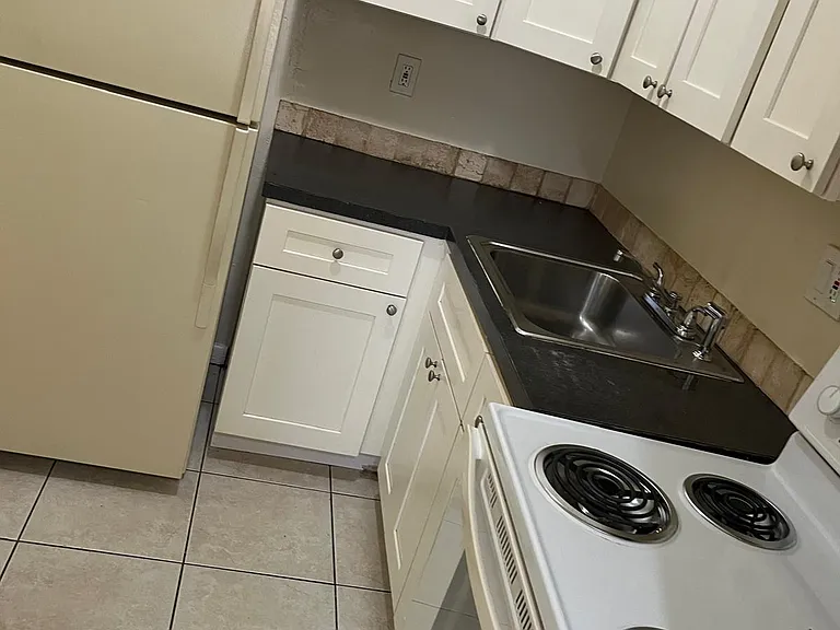 Fillmore Gardens Apartments 1 — Photo 9
