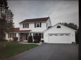 8 Cooper Dr, Hilton, NY 14468
