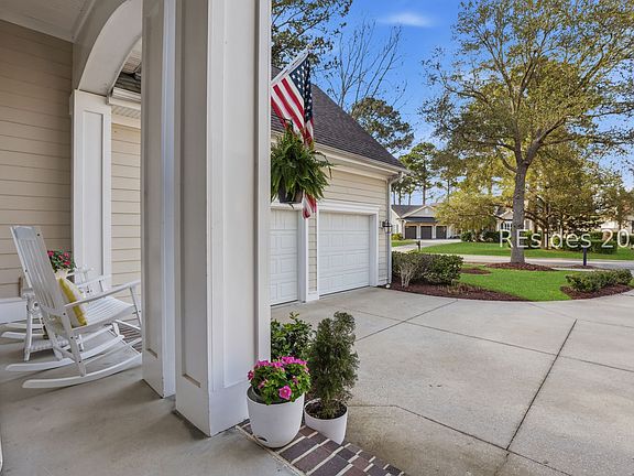 4th image of 55 Hampton Hall Blvd