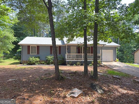 2nd image of 35 Pleasant Valley Rd
