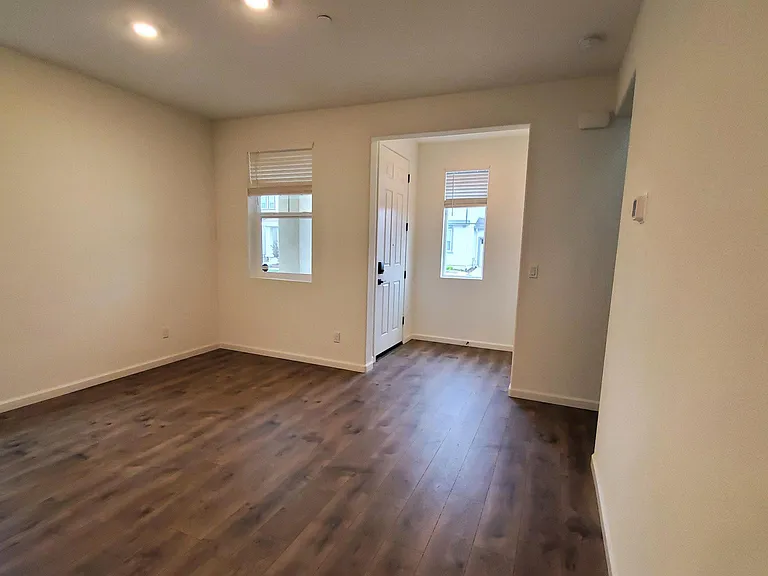 2433 Buzz Aldrin Way — Photo 18