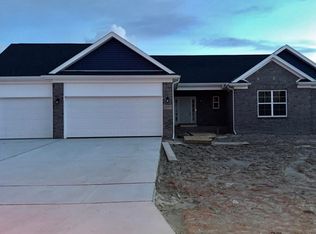 25777 Brighton Ln, Brownstown, MI 48134