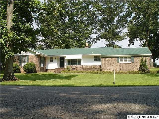 1st image of 310 Dogwood Dr
