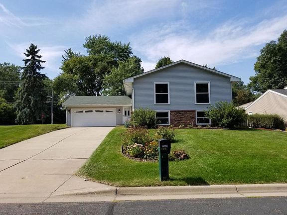 2nd image of 2448 Lamplight Dr