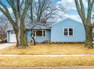 302 Morningside Dr, Iowa City, IA 52245