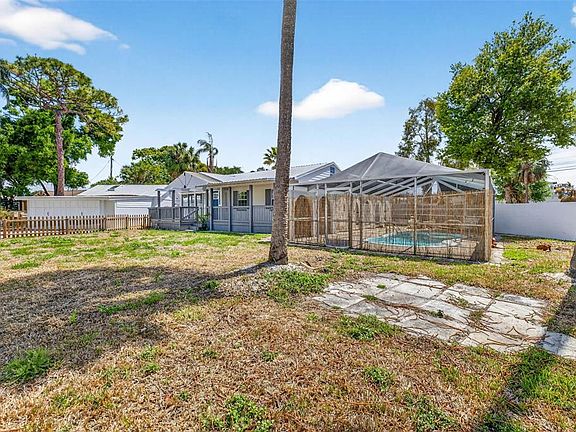 3rd image of 3620 E TAMPA CIRCLE