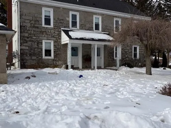 321 Keystone Dr, Nazareth, PA 18064