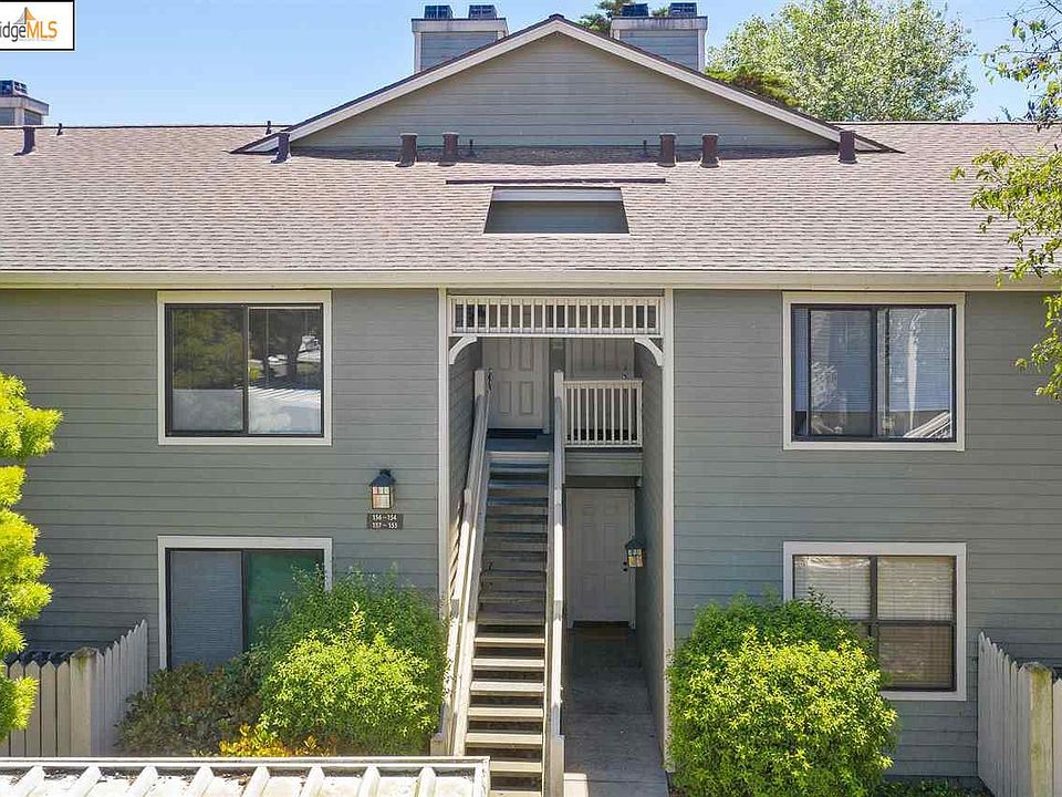 1st image of 156 Lakeshore Ct