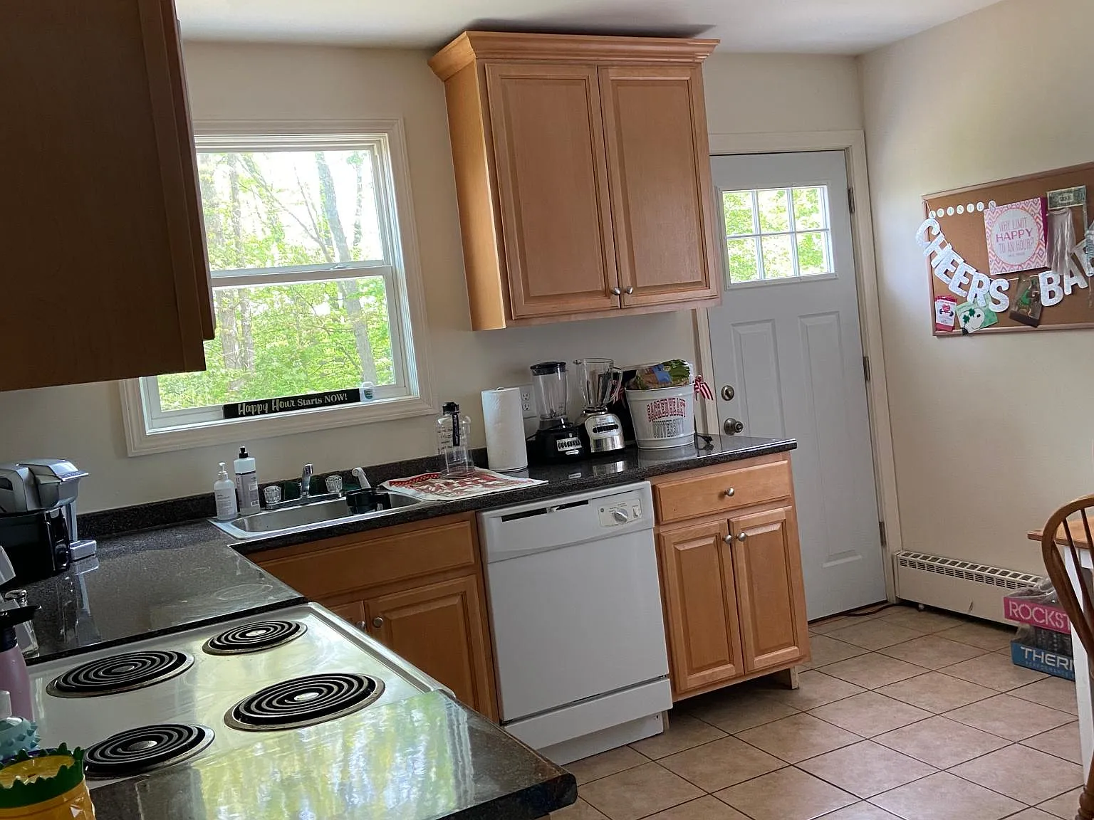 214 Anton Dr — Photo 3