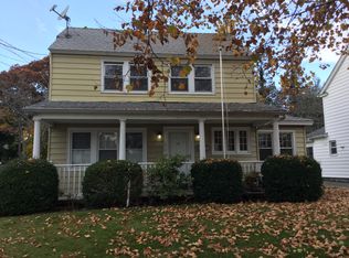 176 Canterbury Rd, Williston Park, NY 11596