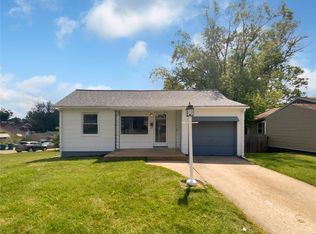 9418 Mackenzie Rd, Saint Louis, MO 63123