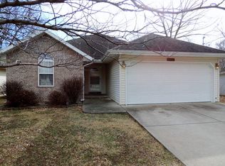 758 W Tracy St, Springfield, MO 65807