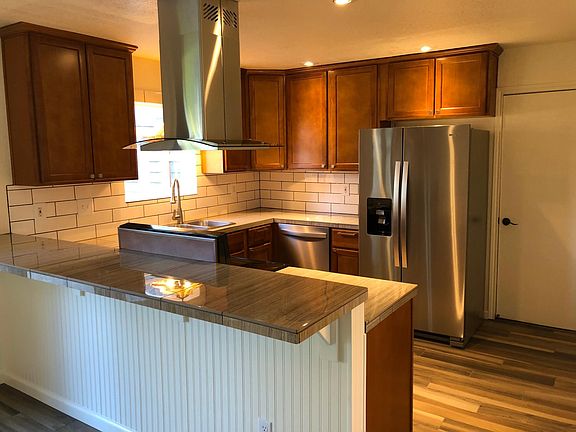 4th image of 761 Rockport Ct