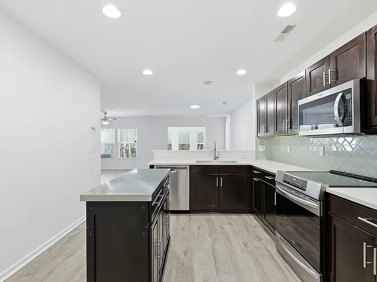 5150 Trump St #602 — Photo 15