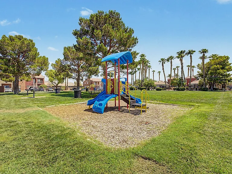 4730 E Craig Rd #26 — Photo 34