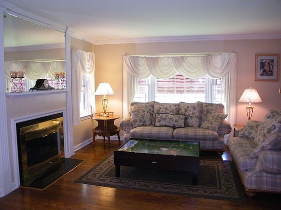 5th image of 1024 S Belvoir Blvd