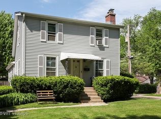 1083 Sandwick Ct, Highland Park, IL 60035