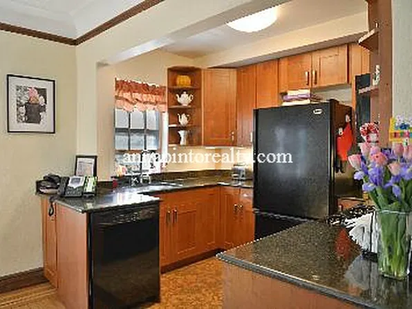 9 Archway Place image 1 of 24