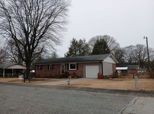 207 Irving St, Greer, SC 29651