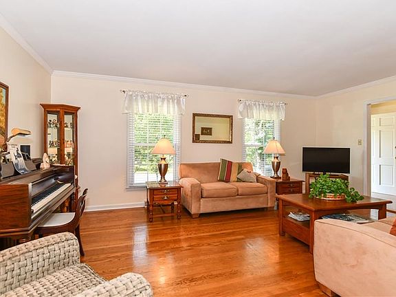 3rd image of 4116 Stirrup Dr
