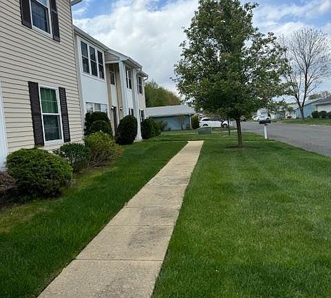 3rd image of 525B Belford Rd