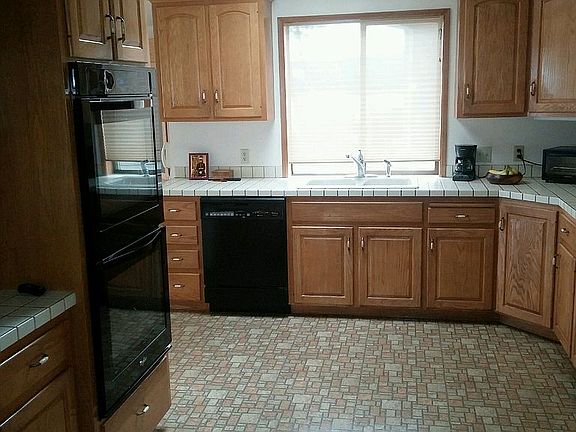 2nd image of 21 Condon Ln
