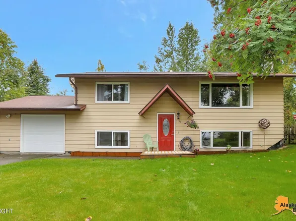 7131 Shooresin Cir, Anchorage, AK 99504