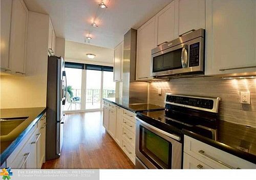 4th image of 2881 NE 33rd Ct APT 10A