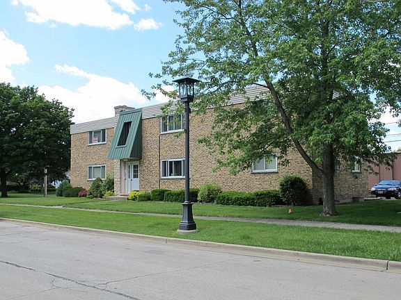 2nd image of 26 W Highland Ave
