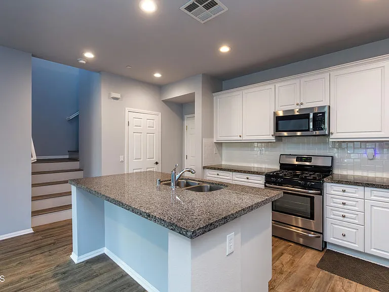 1768 Impatiens Pl — Photo 7