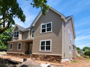 1201 Brookside Rd, Piscataway, NJ 08854