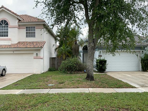 3rd image of 7449 Trescott Dr