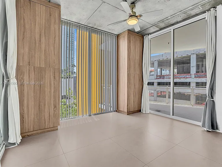 444 NE 30th St #608 — Photo 38