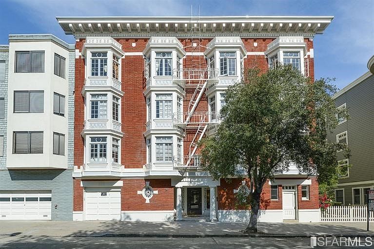 1st image of 2730 Sacramento St