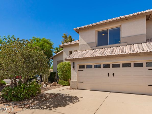 1012 E Linda Ln