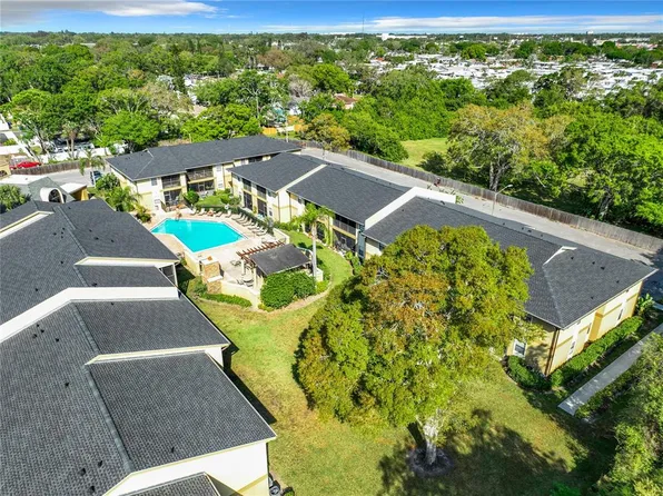 12293 Sailwinds Dr APT 202, Largo, FL 33773