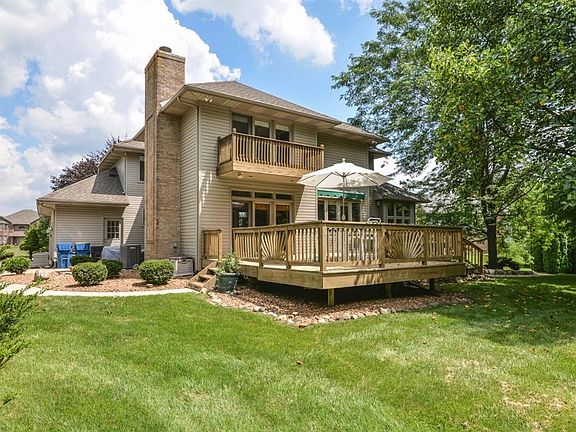 3rd image of 7456 Steeplechase Dr