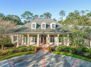 11560 Hillcrest Rd, Gulfport, MS 39503