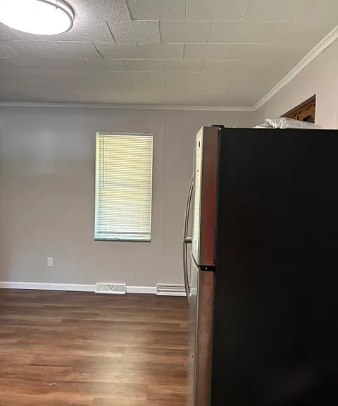 323 Juniper Ln — Photo 4