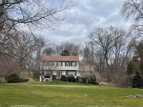 18 Flintlock Drive, Danbury, CT 06811