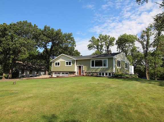 2nd image of 501 Woodland Dr