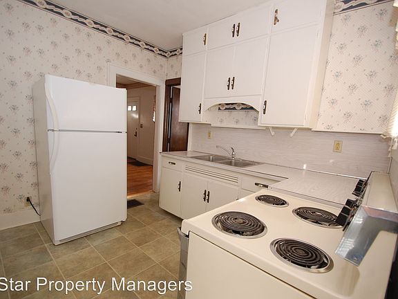2nd image of 319 S Cottage Ave