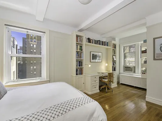 Sold by Sotheby's International Realty | media 19