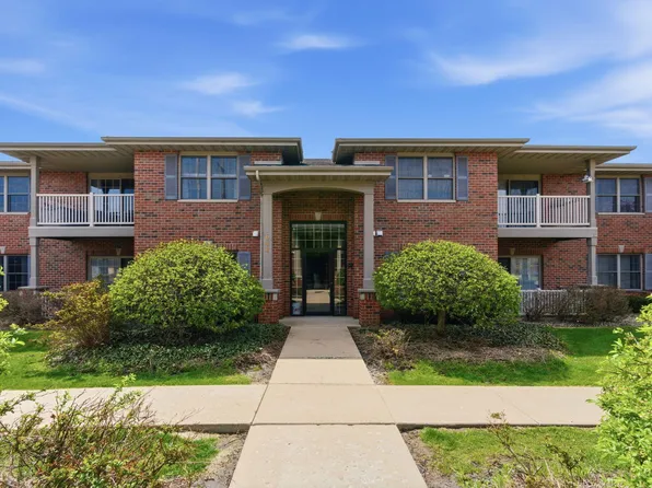 644 Cambridge Ct APT 2A, Munster, IN 46321