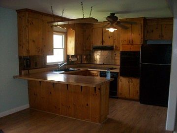 http://www.propertyboss.net/CustomerImages/SWEYER_71385/media/Properties/214%20Long%20Leaf%20Acres%2