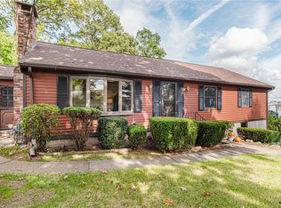 95 Old Willis Rd, Cumberland, RI 02864