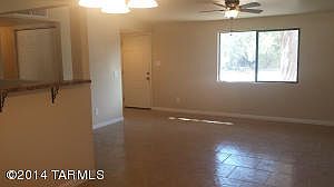 4th image of 912 S Baylor Dr