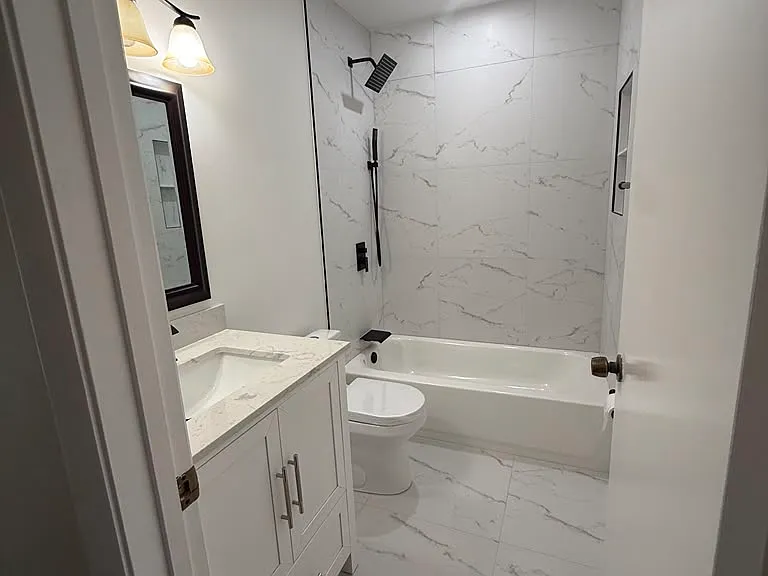 6744 Canary Palm Cir — Photo 27