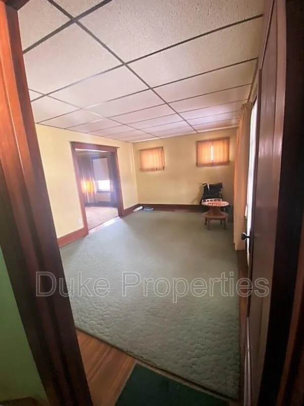 2 bed, 1.0 bath, $1,045 — Photo 3
