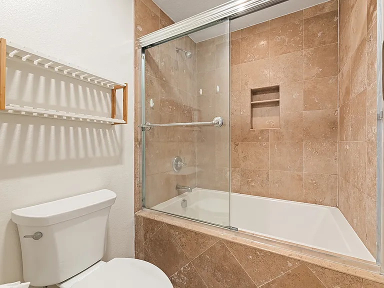 8600 Tuscany Ave #424 — Photo 19